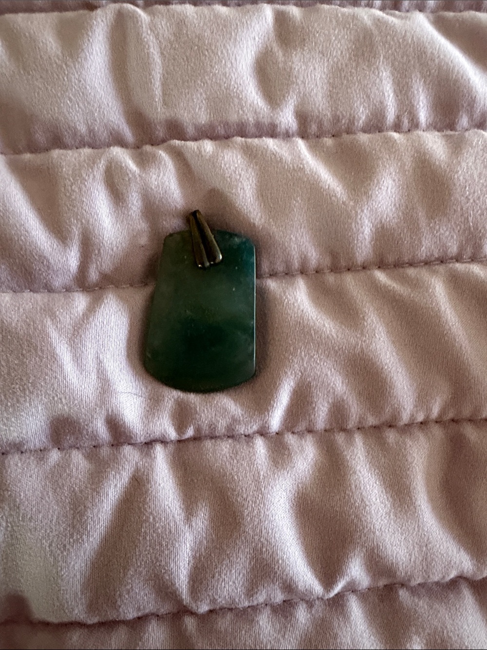 Green Jade Pendant Necklace - Unbranded - Picture 2 of 2
